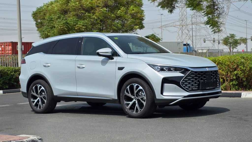 بي واي دي تانج 2025