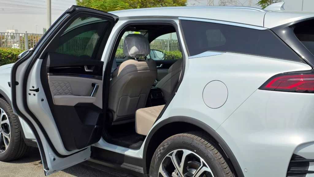 بي واي دي تانج 2025