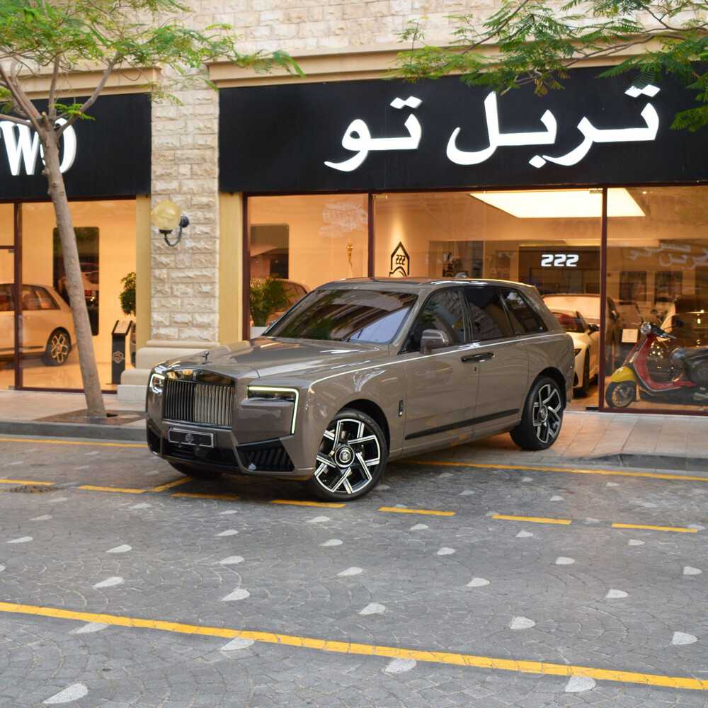 Rolls Royce Cullinan 2025