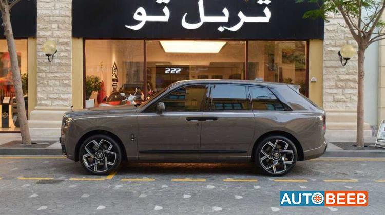 Rolls Royce Cullinan 2025