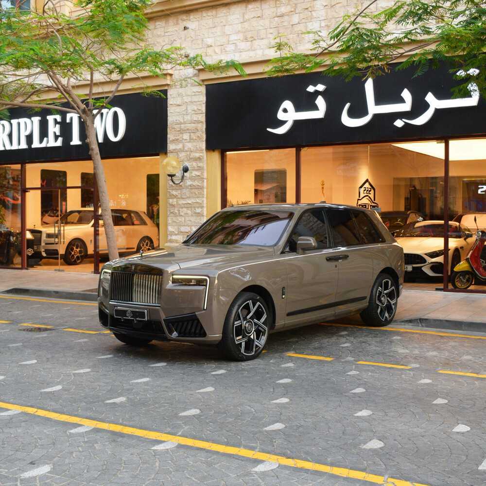 Rolls Royce Cullinan 2025