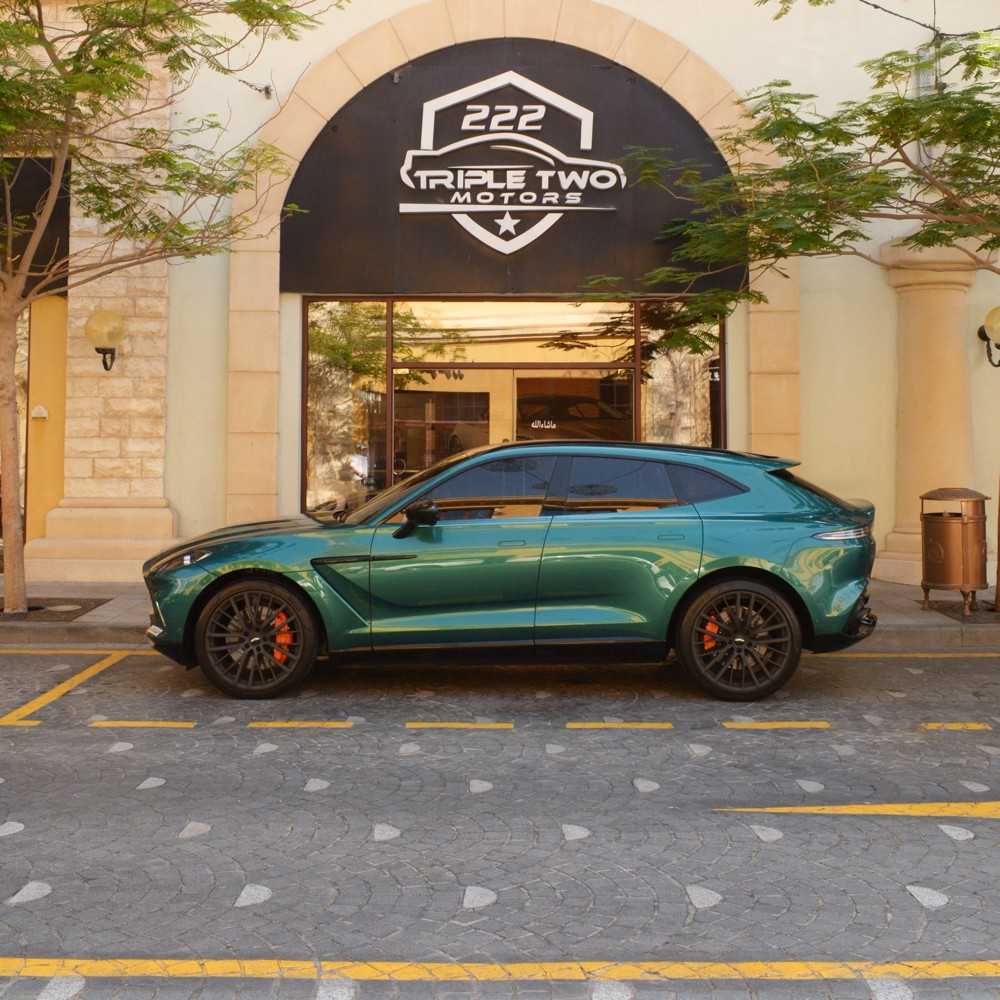 استون مارتن دي بي اس 2022