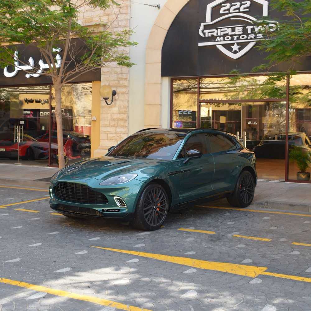 استون مارتن دي بي اس 2022