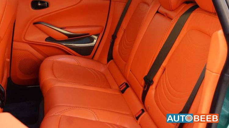 استون مارتن دي بي اس 2022