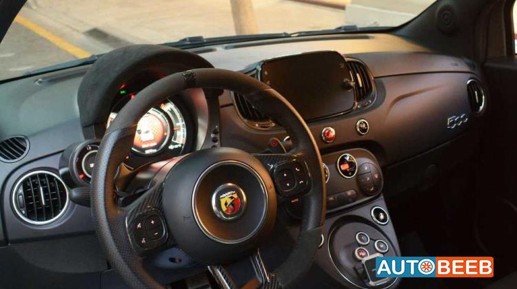 Abarth 695 2024