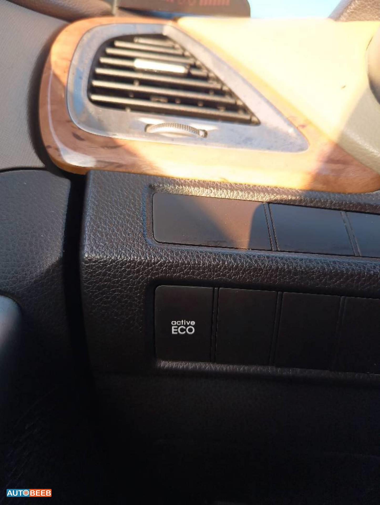 Hyundai Santa Fe 2013