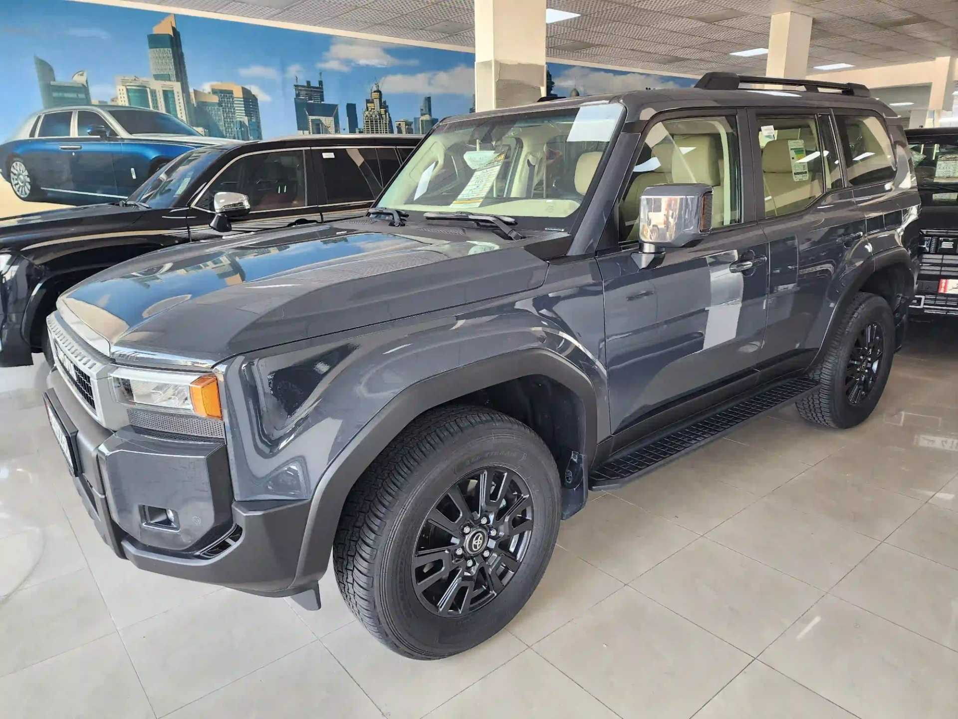 تويوتا برادو 2025