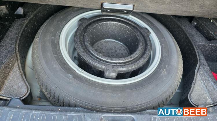 تويوتا بريوس 2017