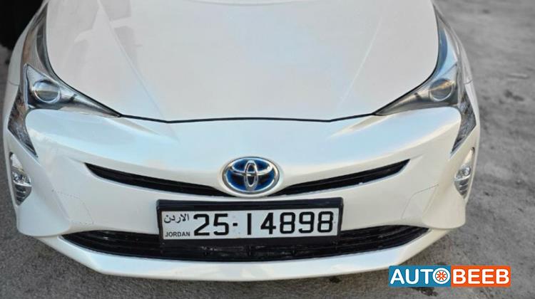 تويوتا بريوس 2017