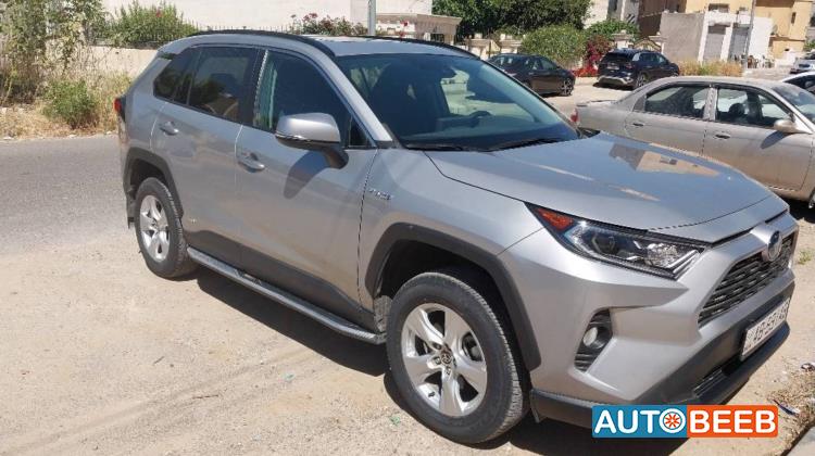 Toyota RAV4 2021
