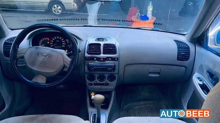 هيونداي فيرنا 2002