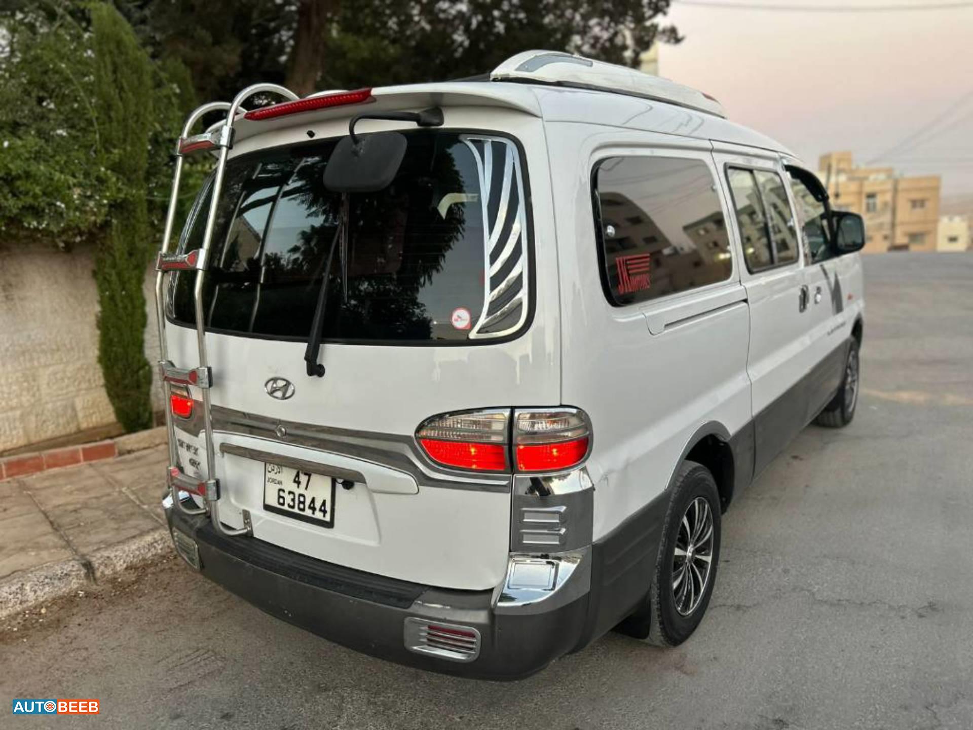 Minibus Hyundai 2005