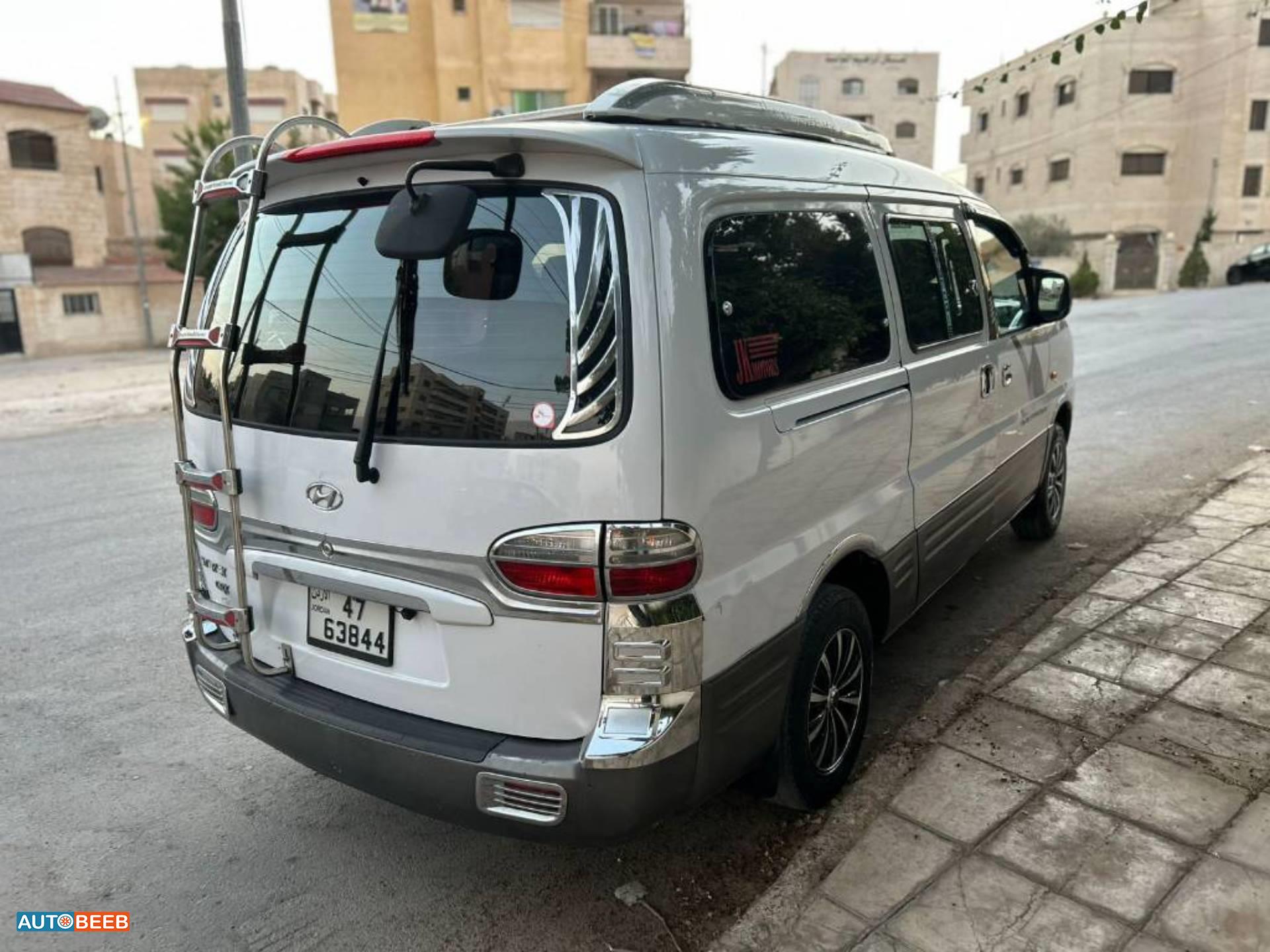 Minibus Hyundai 2005