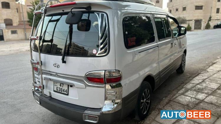 Minibus Hyundai 2005