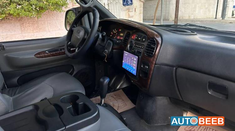 Minibus Hyundai 2005