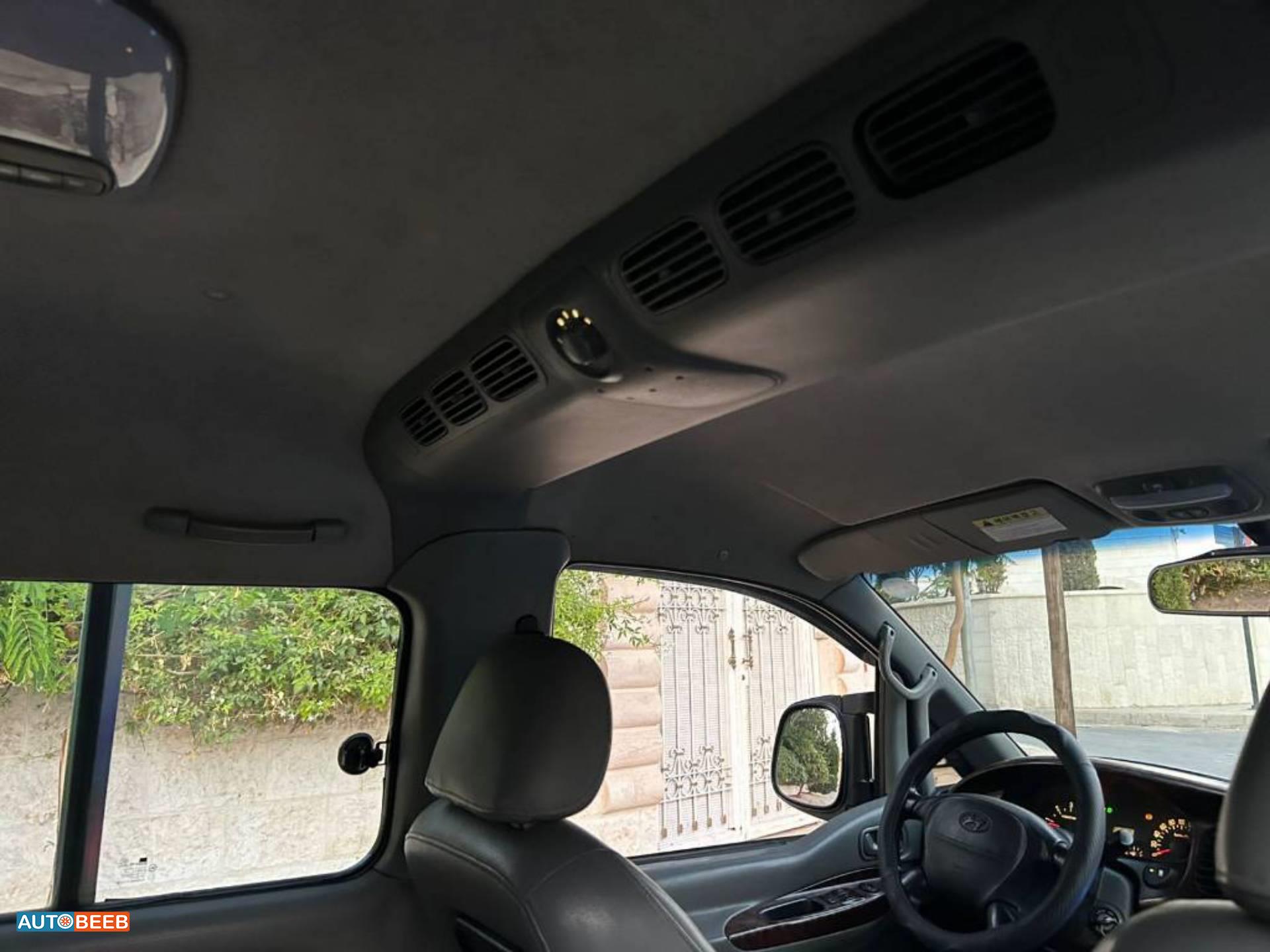 Minibus Hyundai 2005