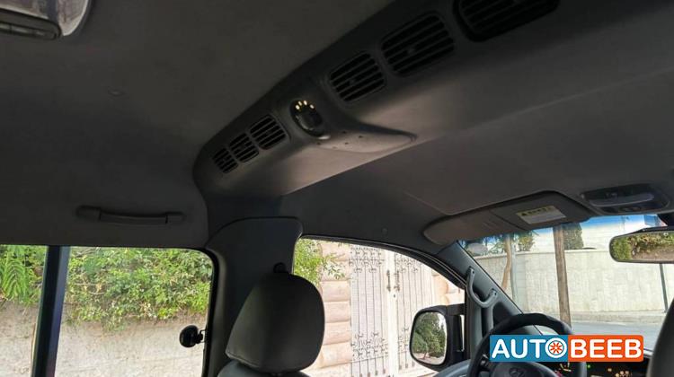 Minibus Hyundai 2005