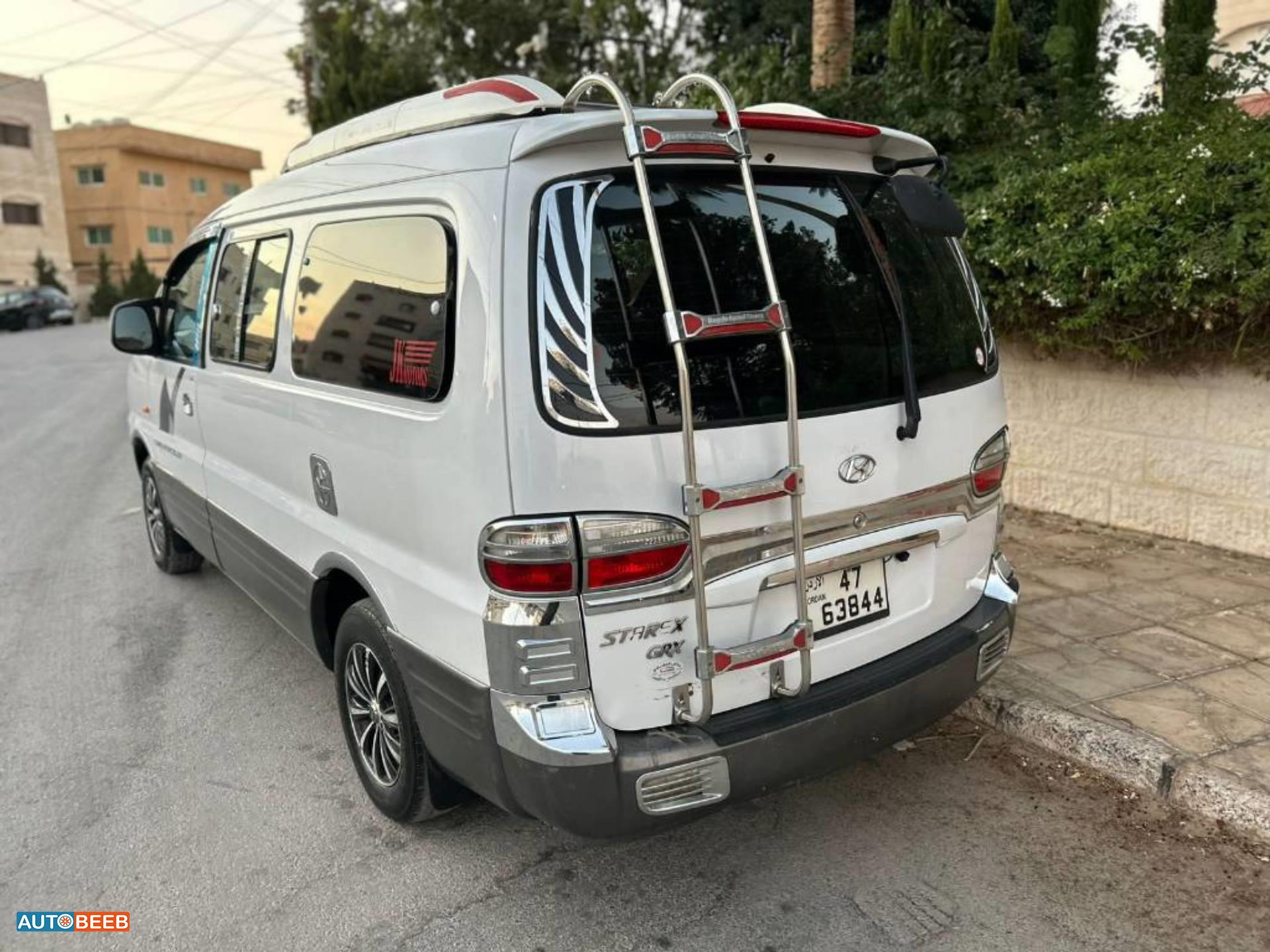 Minibus Hyundai 2005