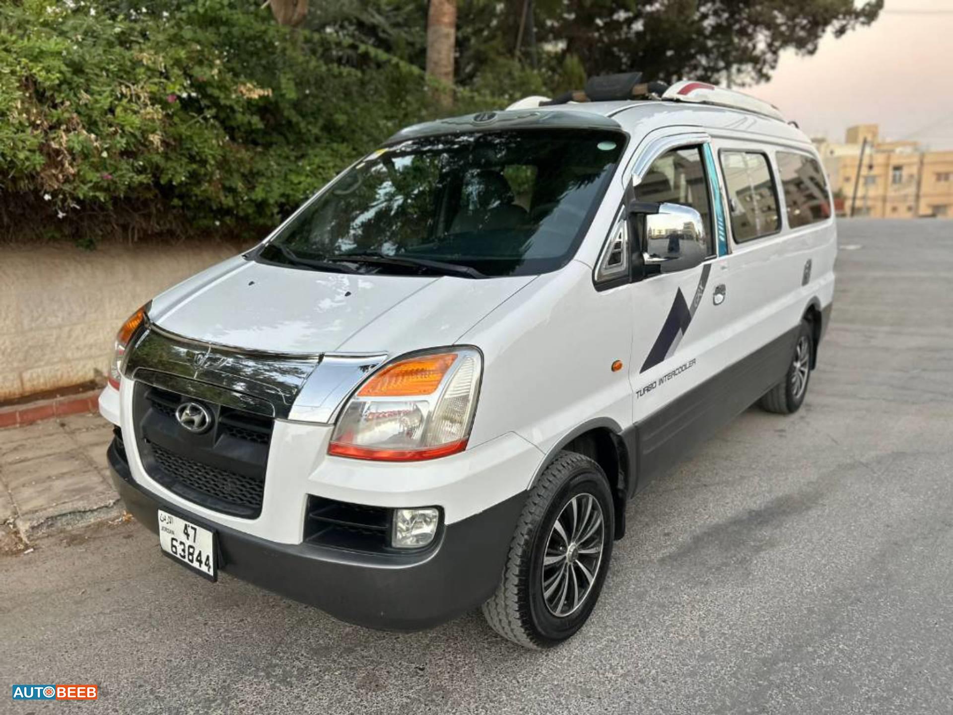 Minibus Hyundai 2005