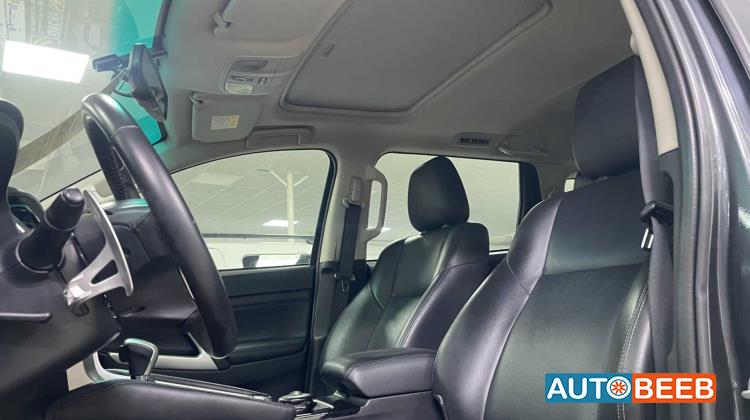 Mitsubishi Montero 2023