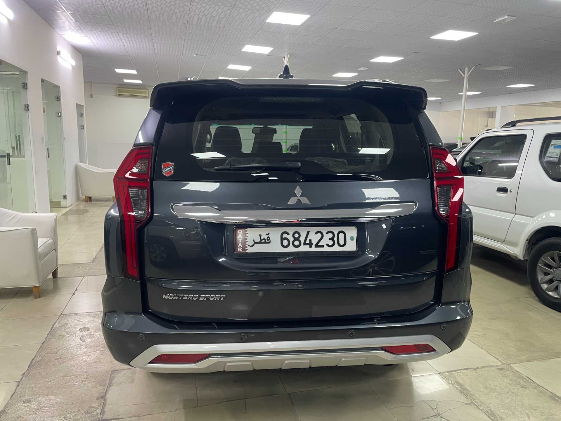 Mitsubishi Montero 2023