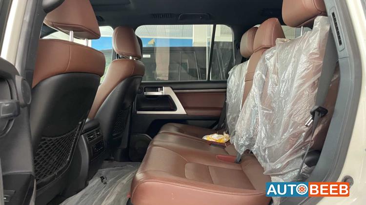 تويوتا لاندكروزر 2021