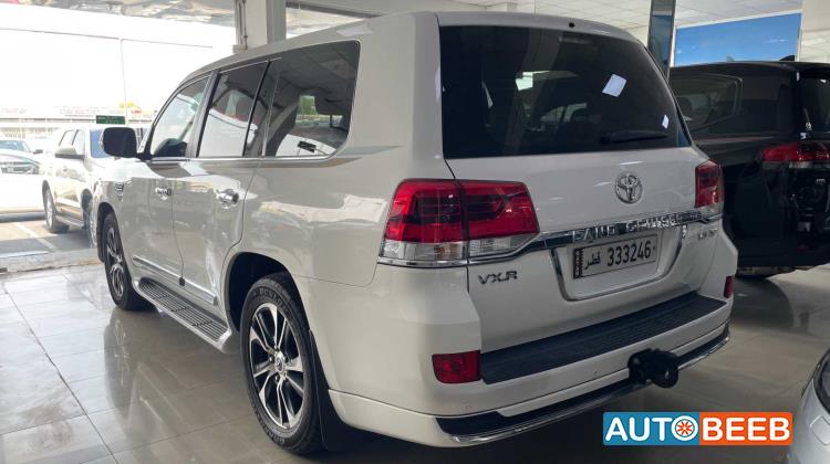 تويوتا لاندكروزر 2021