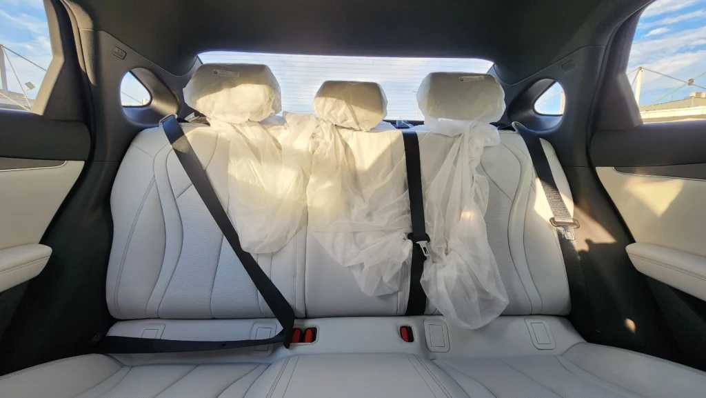 بي واي دي سيل 2024