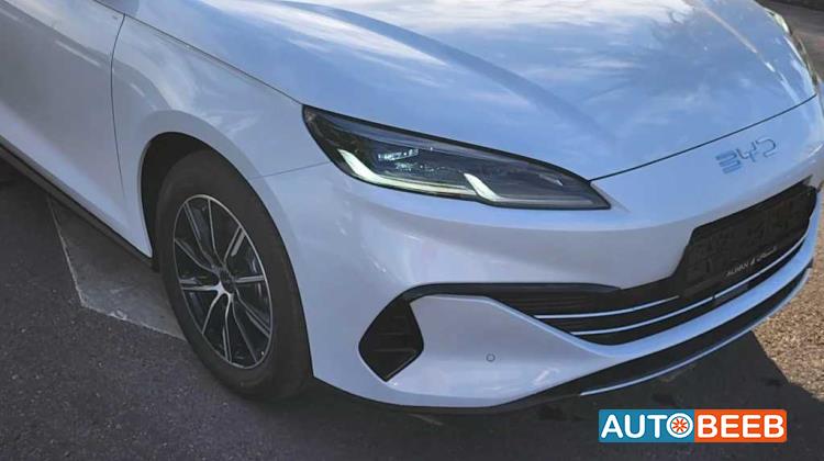 بي واي دي سيل 2024