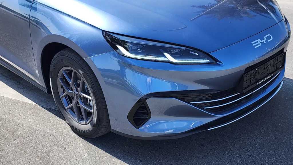 بي واي دي سيل 2024