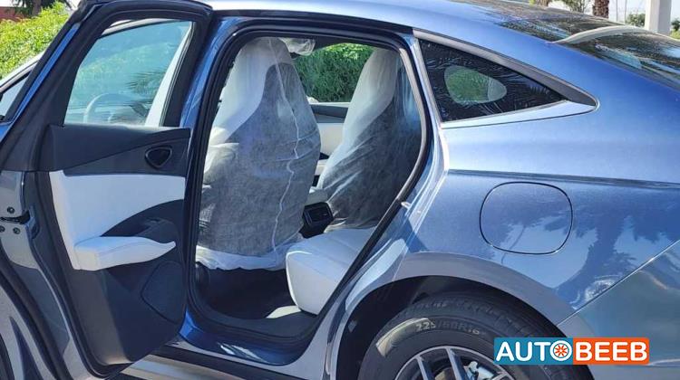 بي واي دي سيل 2024