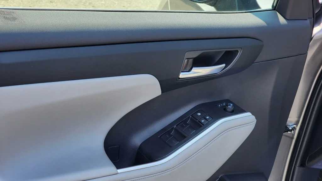 Toyota Highlander 2023