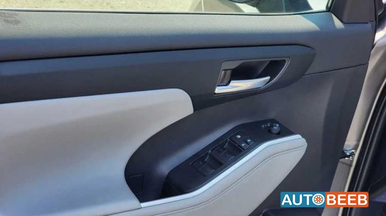 Toyota Highlander 2023