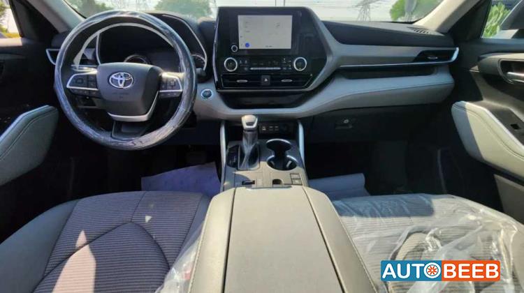 Toyota Highlander 2023