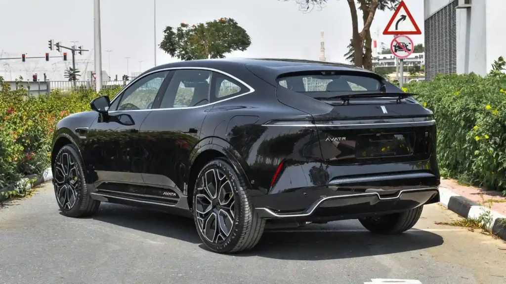 Avatr Model 011 2024