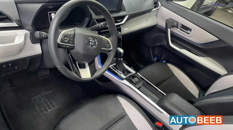 تويوتا فيلوز 2025