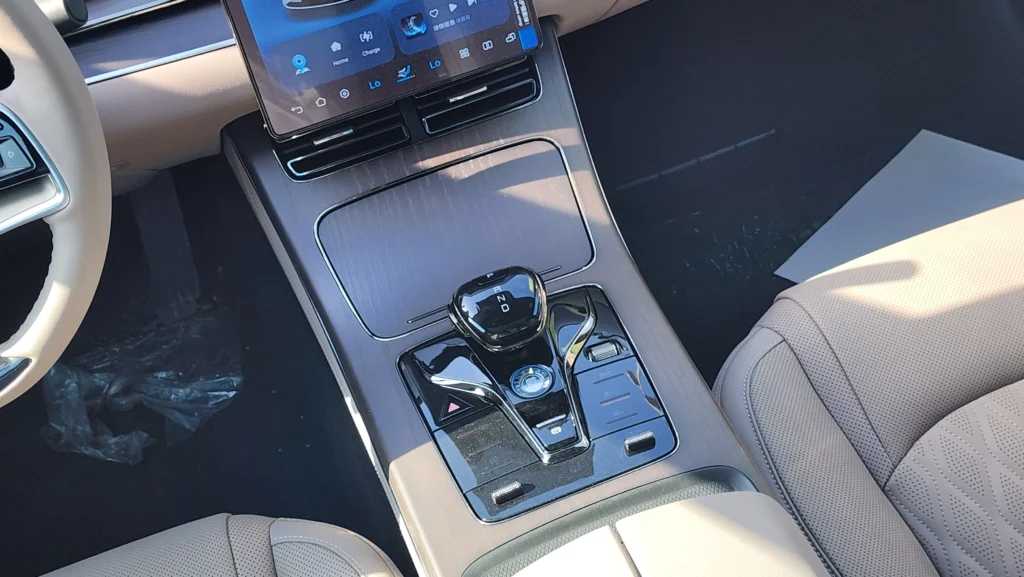 بي واي دي هان 2024