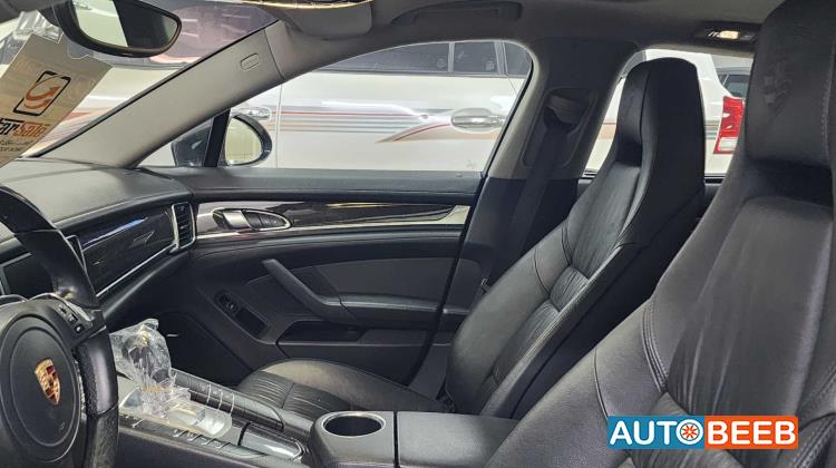 Porsche Panamera 2013