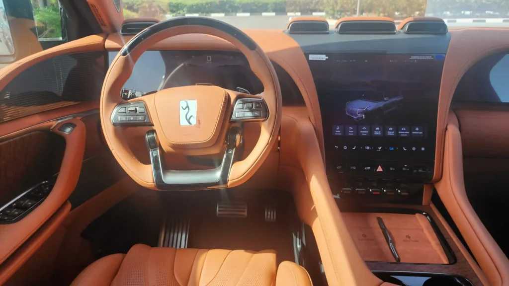 BYD Yangwang U8 2024