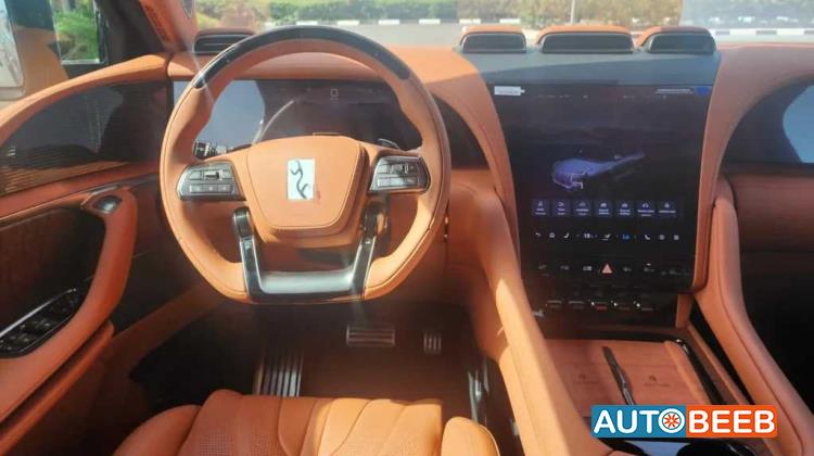 BYD Yangwang U8 2024