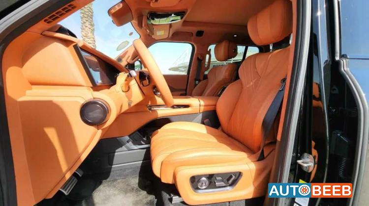 BYD Yangwang U8 2024