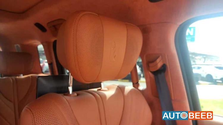 BYD Yangwang U8 2024