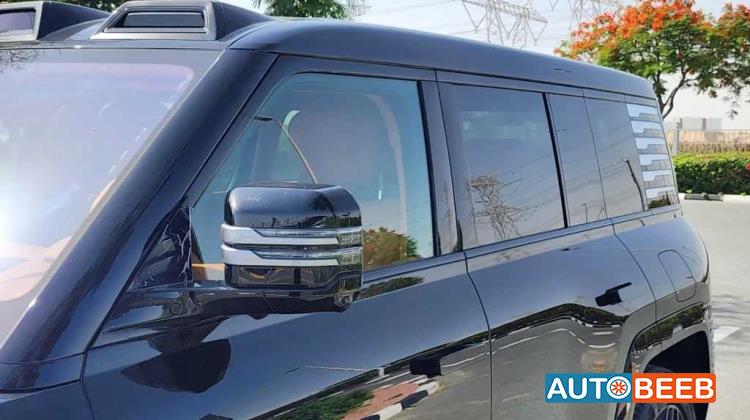 BYD Yangwang U8 2024