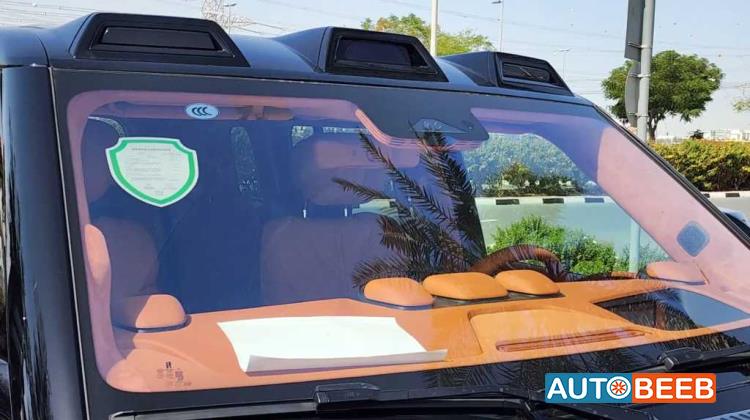 BYD Yangwang U8 2024