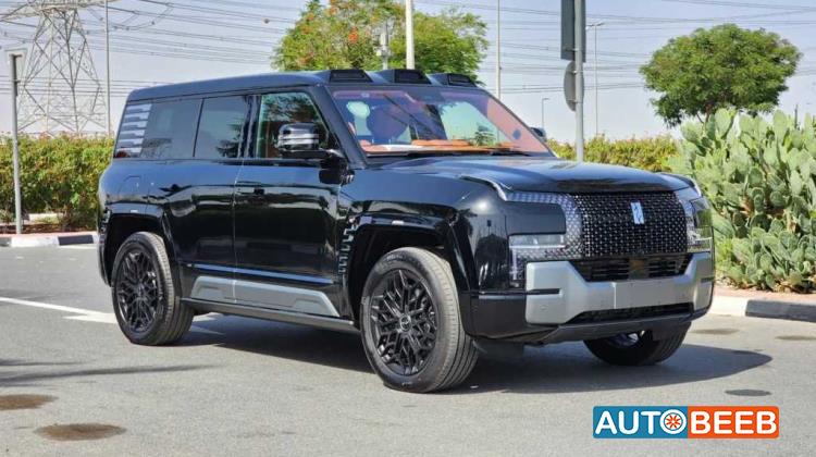 BYD Yangwang U8 2024