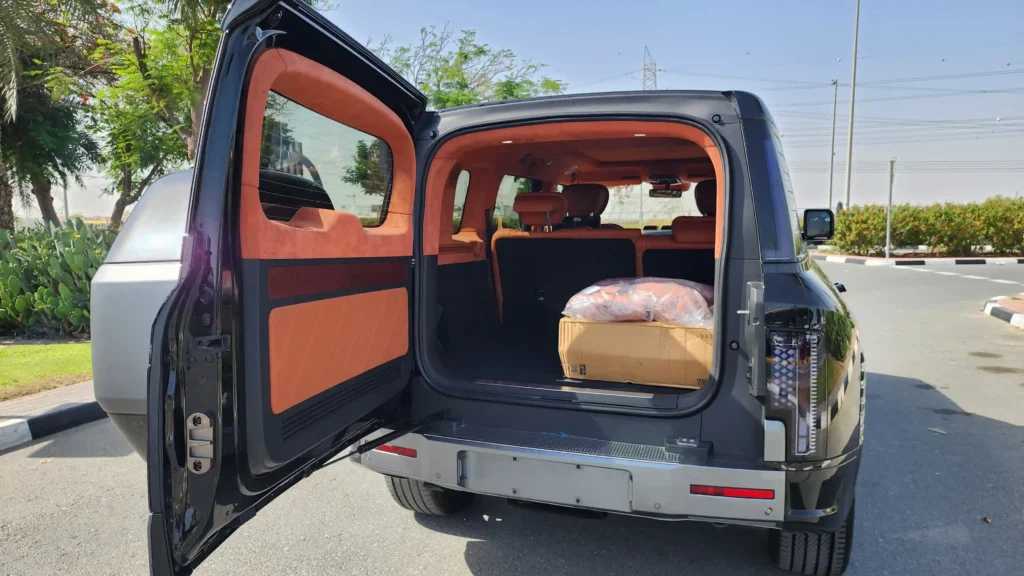 BYD Yangwang U8 2024