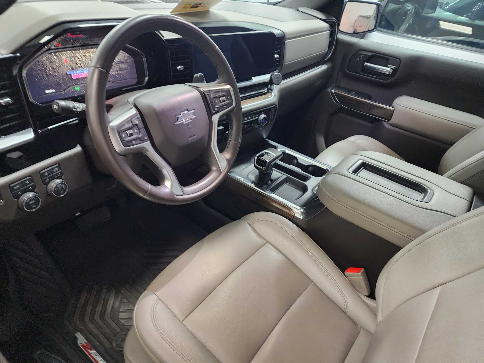 شيفروليه سلفرادو 2022