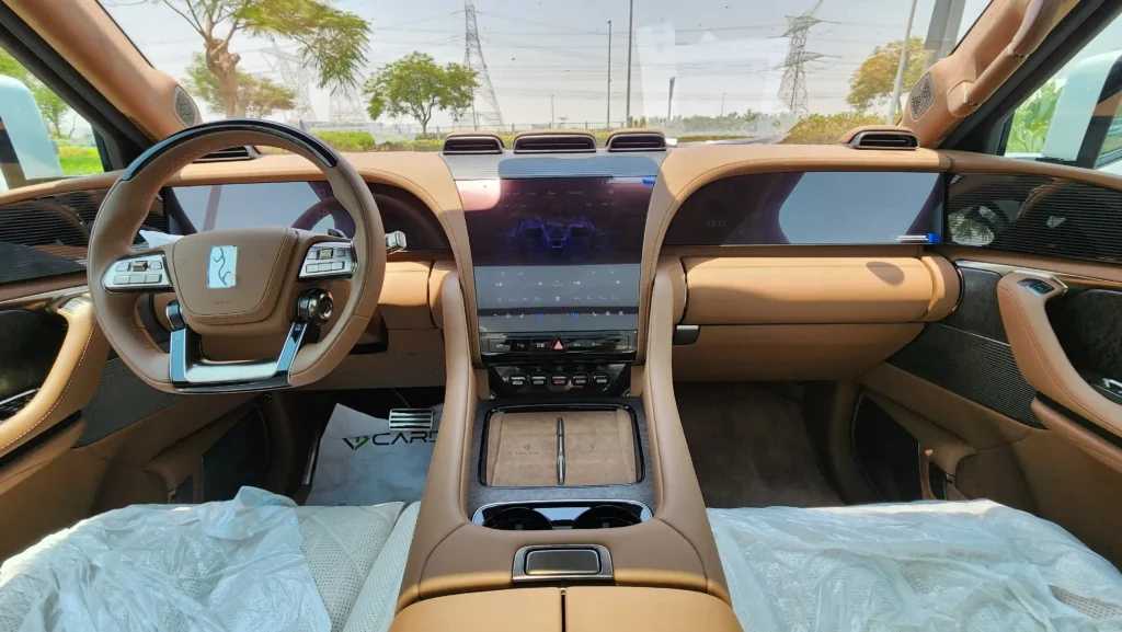 BYD Yangwang U8 2024