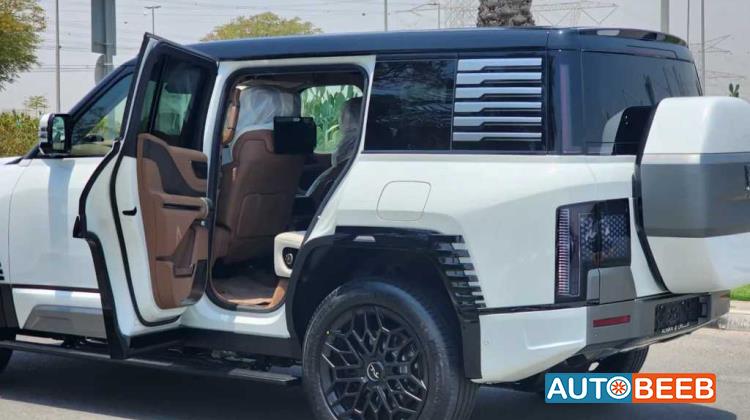 BYD Yangwang U8 2024