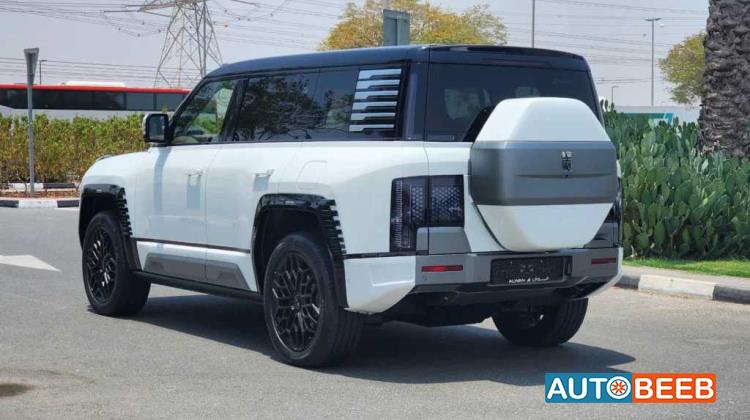 BYD Yangwang U8 2024